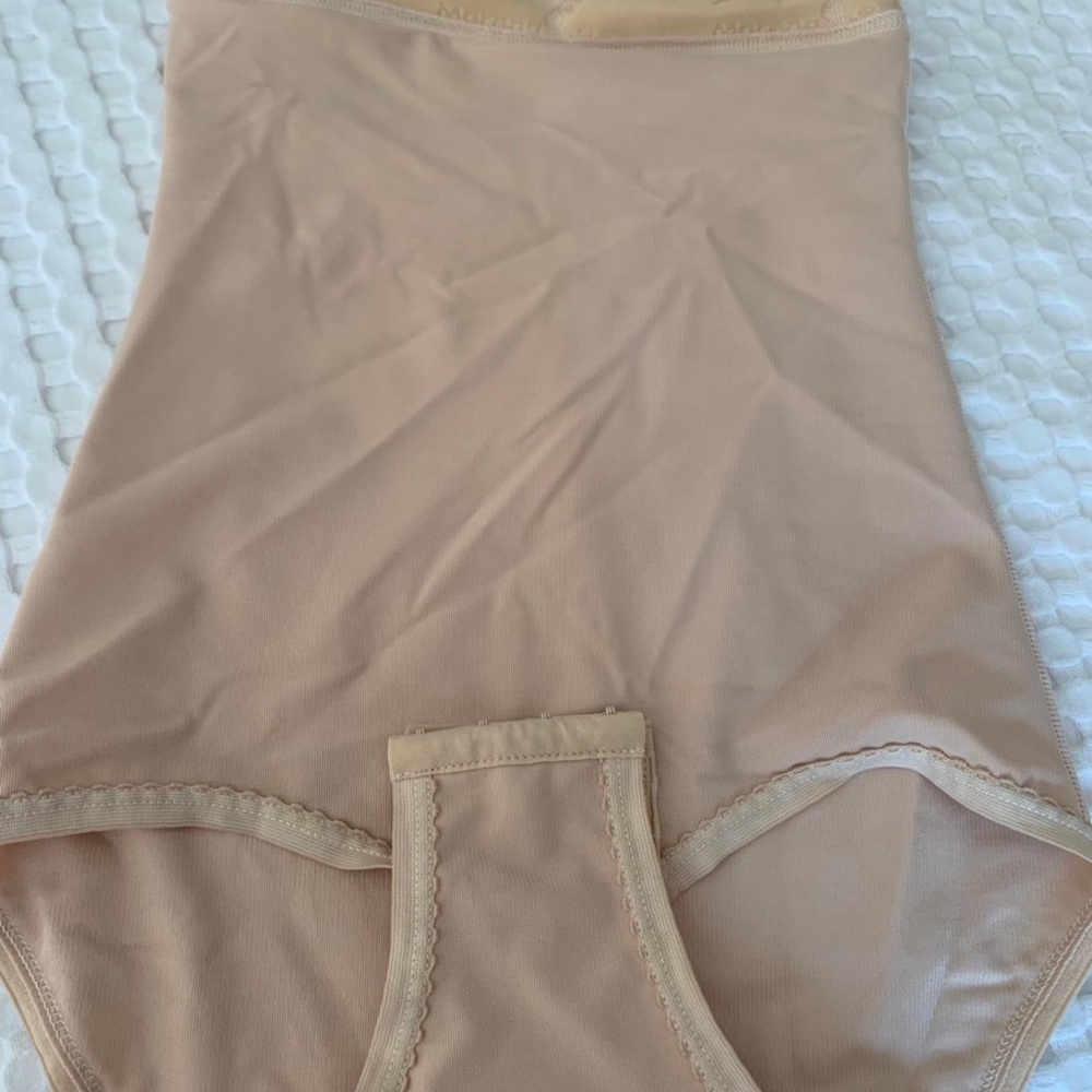Women's Nude Shapewear - Picture 1 of 2